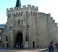 Live property market data for Southampton - house prices, price per square foot and rental yields