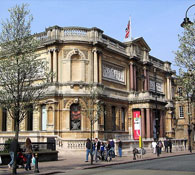 Live property market data for Wolverhampton - house prices, price per square foot and rental yields